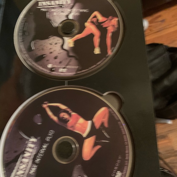 Insanity workout video - Picture 3 of 4